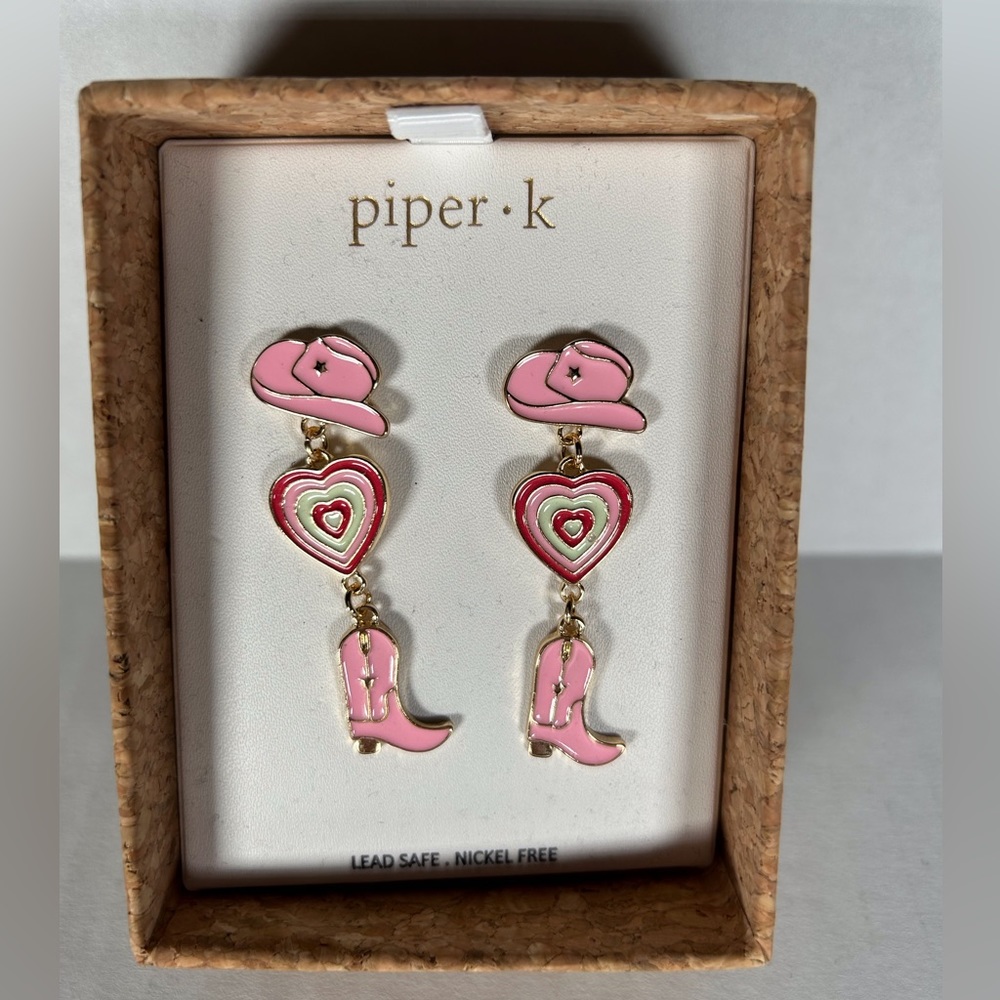 Pink Cowgirl earrings NWT boots hat heart